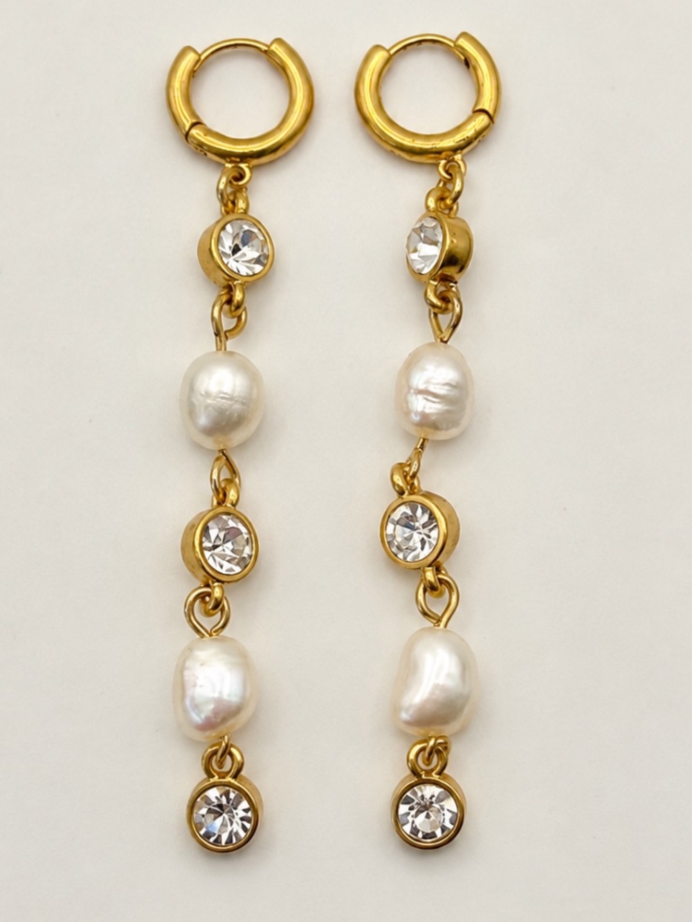 J.Crew Gold Tone Pearl Crystal Drop Earrings Dangle Rhinestone Chic
